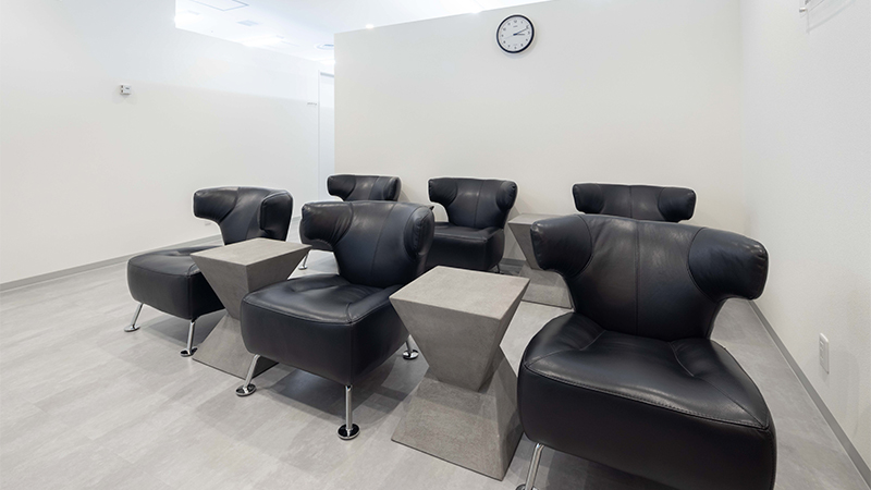 エミナルクリニックメンズ 梅田院 ヒーロー画像 3