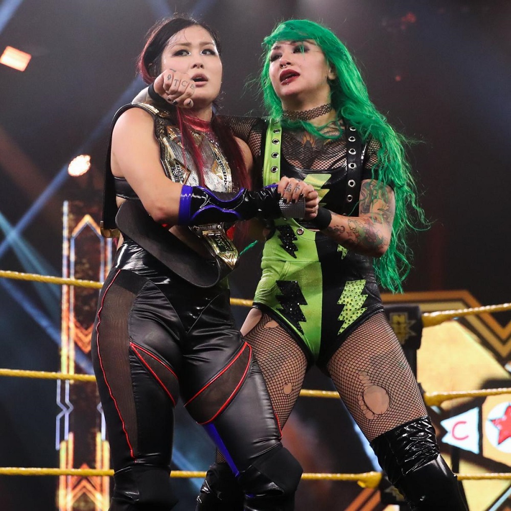 紫雷イオが因縁のショッツィをムーンサルト葬 Wwe Nxt Tokyo Headline