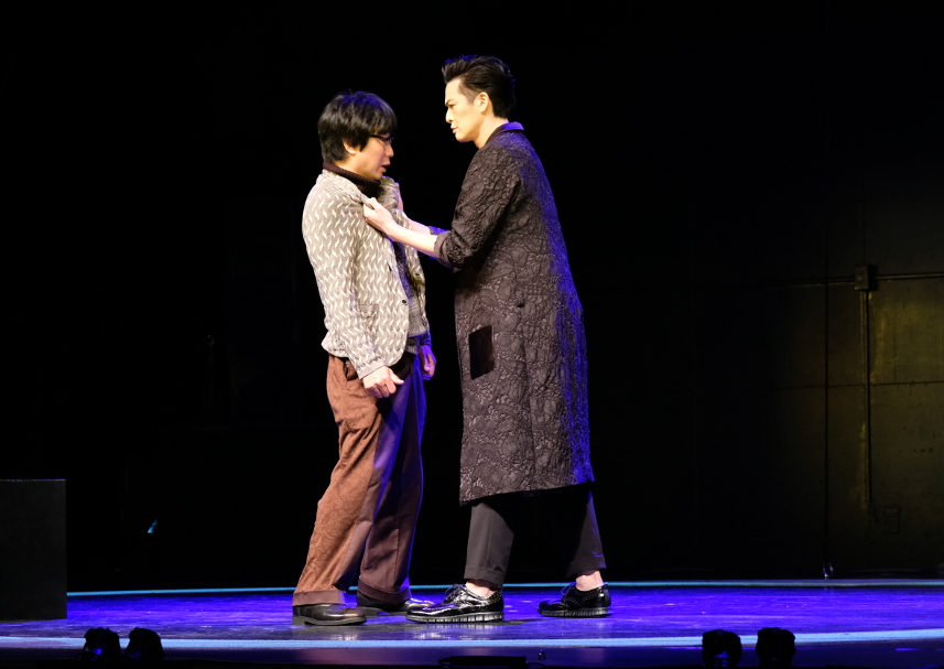 佐藤アツヒロ 最新主演舞台で 心の汗 かいています ページ 2 Tokyo Headline