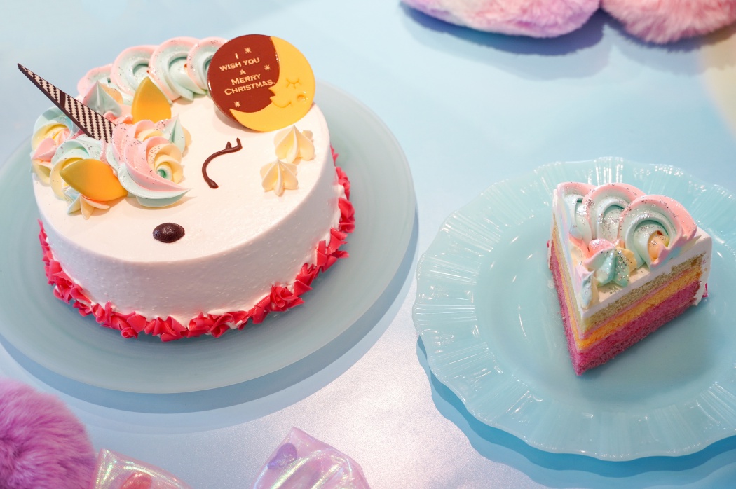 銀座コージーコーナーの19年 クリスマスケーキ 注目はゆめかわな虹色ケーキ Tokyo Headline