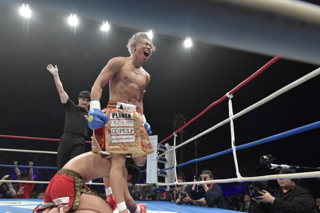 武尊 ３階級制覇 パネル 直筆サイン 2025年最新】武尊サインの人気アイテム - メルカリ