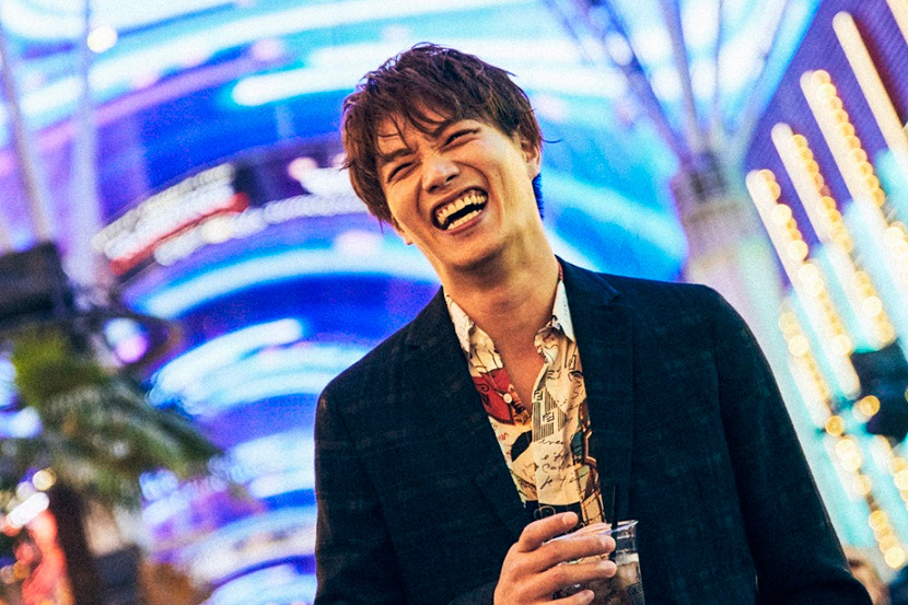 鈴木伸之 写真集 『 OVERSEAS 』